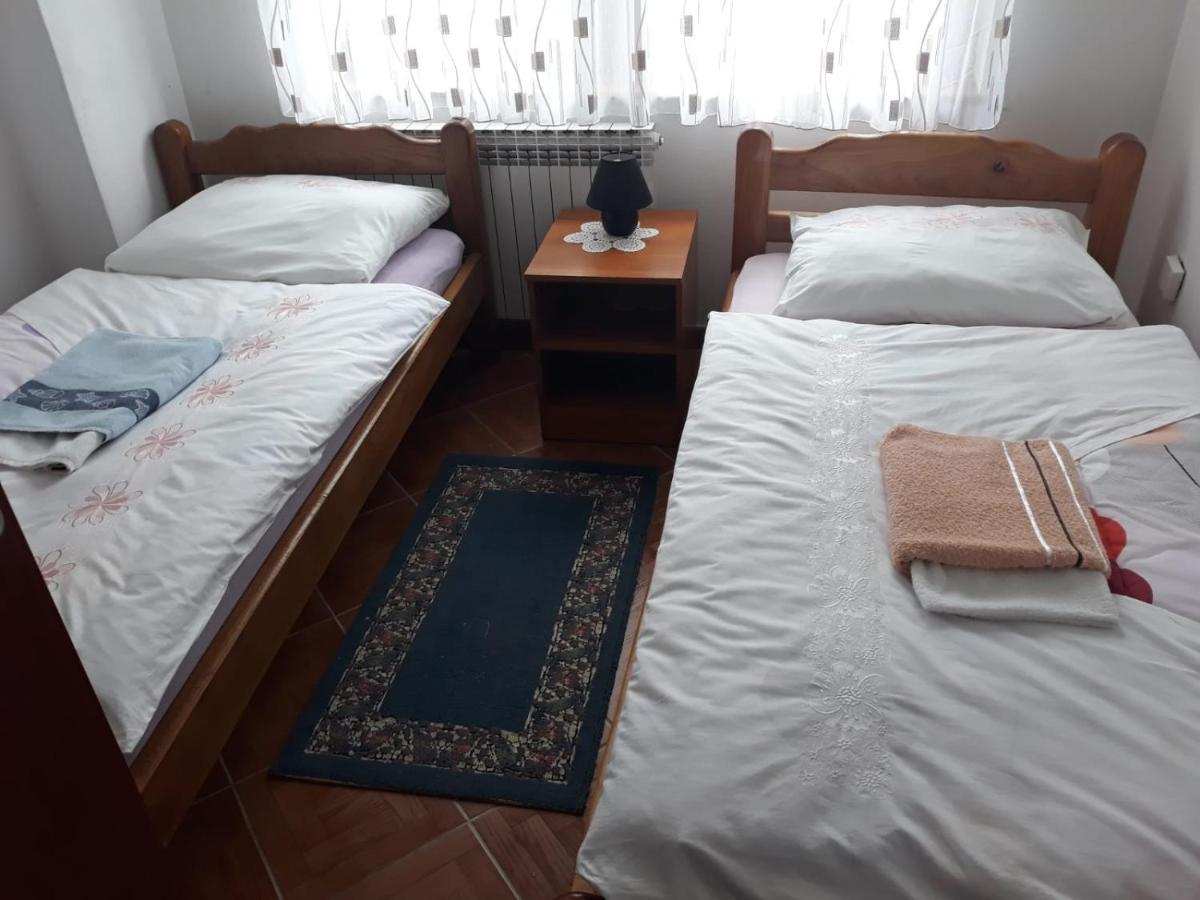 Kuca Za Odmor Mazuran Villa Karlovac Ngoại thất bức ảnh